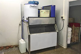 佛山生鮮保鮮 日產(chǎn)1噸制冰機(jī)