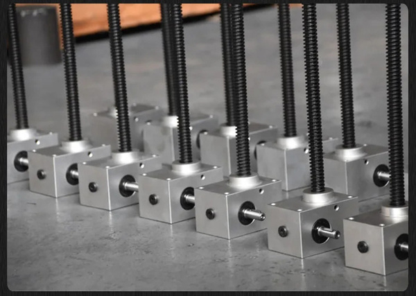 絲桿升降機 絲桿升降機